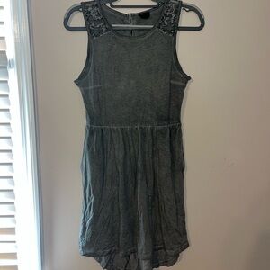 Rue21 Gray Lace-Accented Top